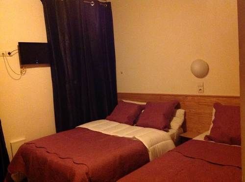 Hotel Nice Savoie แซ็งต์-โลร็อง-ดู-วาร์ ภายนอก รูปภาพ